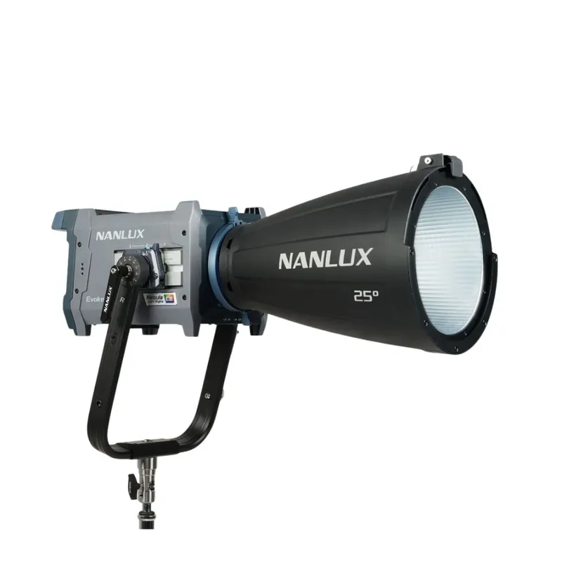 Jetzt Bestellen NANLUX - Evoke 600C LED Studio-Scheinwerfer